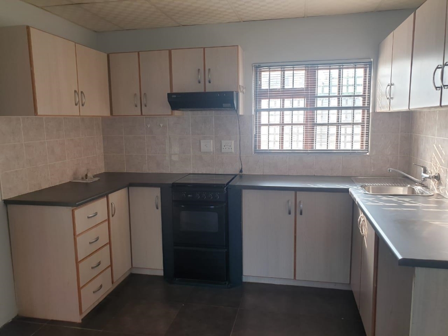 To Let 2 Bedroom Property for Rent in Dan Pienaar Free State